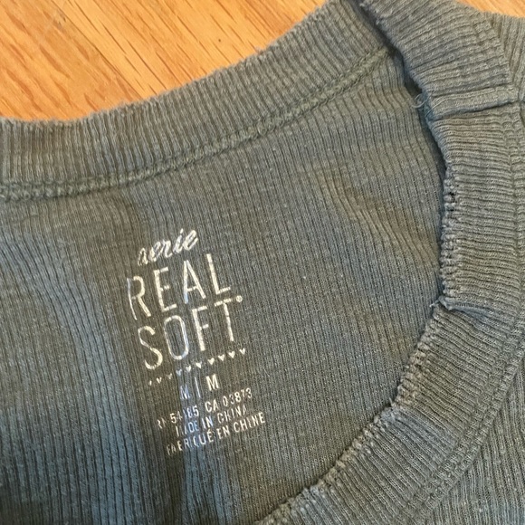 Three, Aerie, long sleeve, rib knit tops. M - Picture 5 of 5
